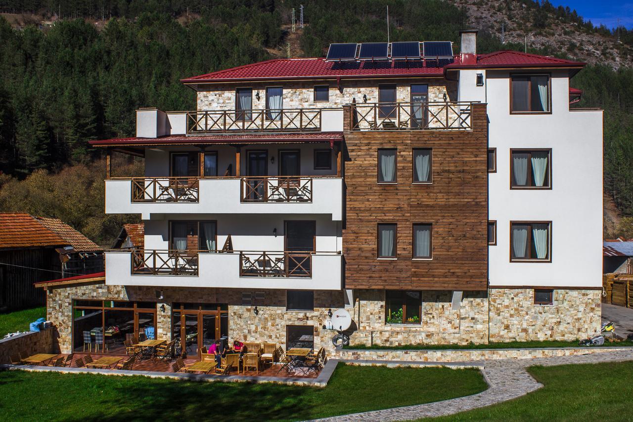 Trigrad Hotel Exterior foto